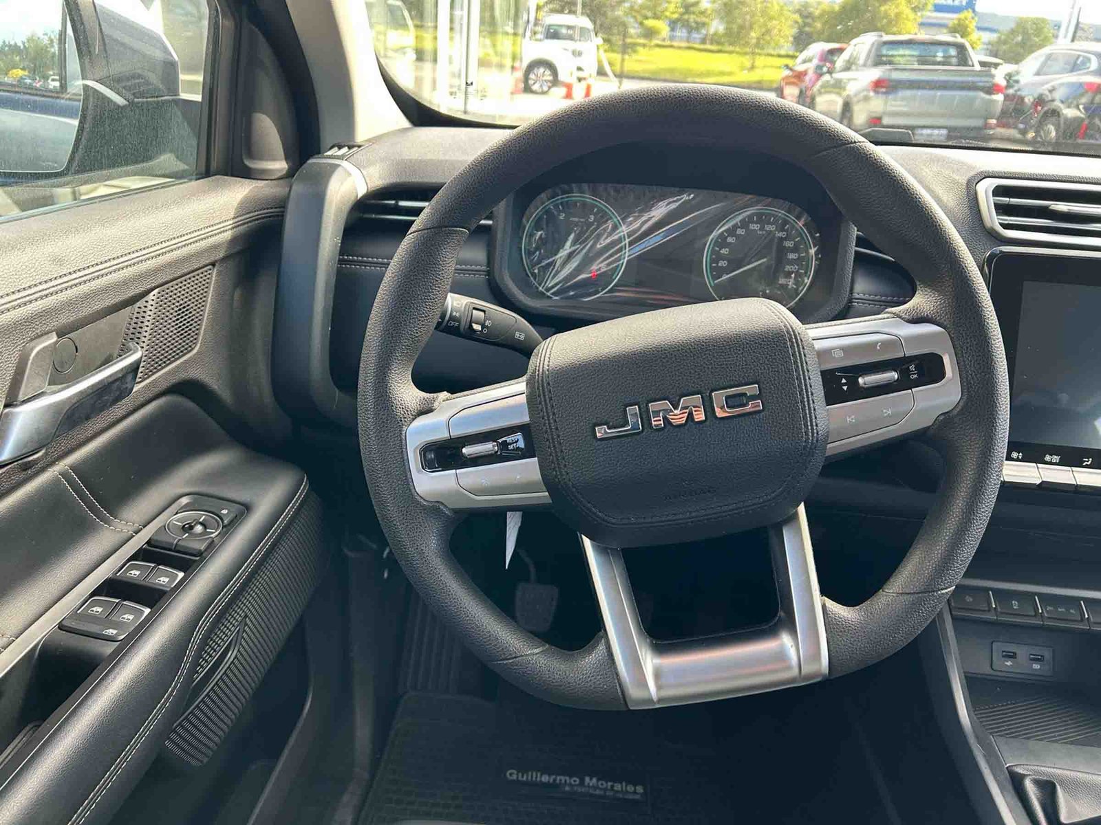 JMC GRAND AVENUE 4X4 MT 2024 - Imagen 13 de 20