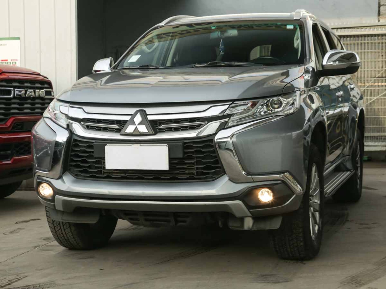 Mitsubishi Montero 2019