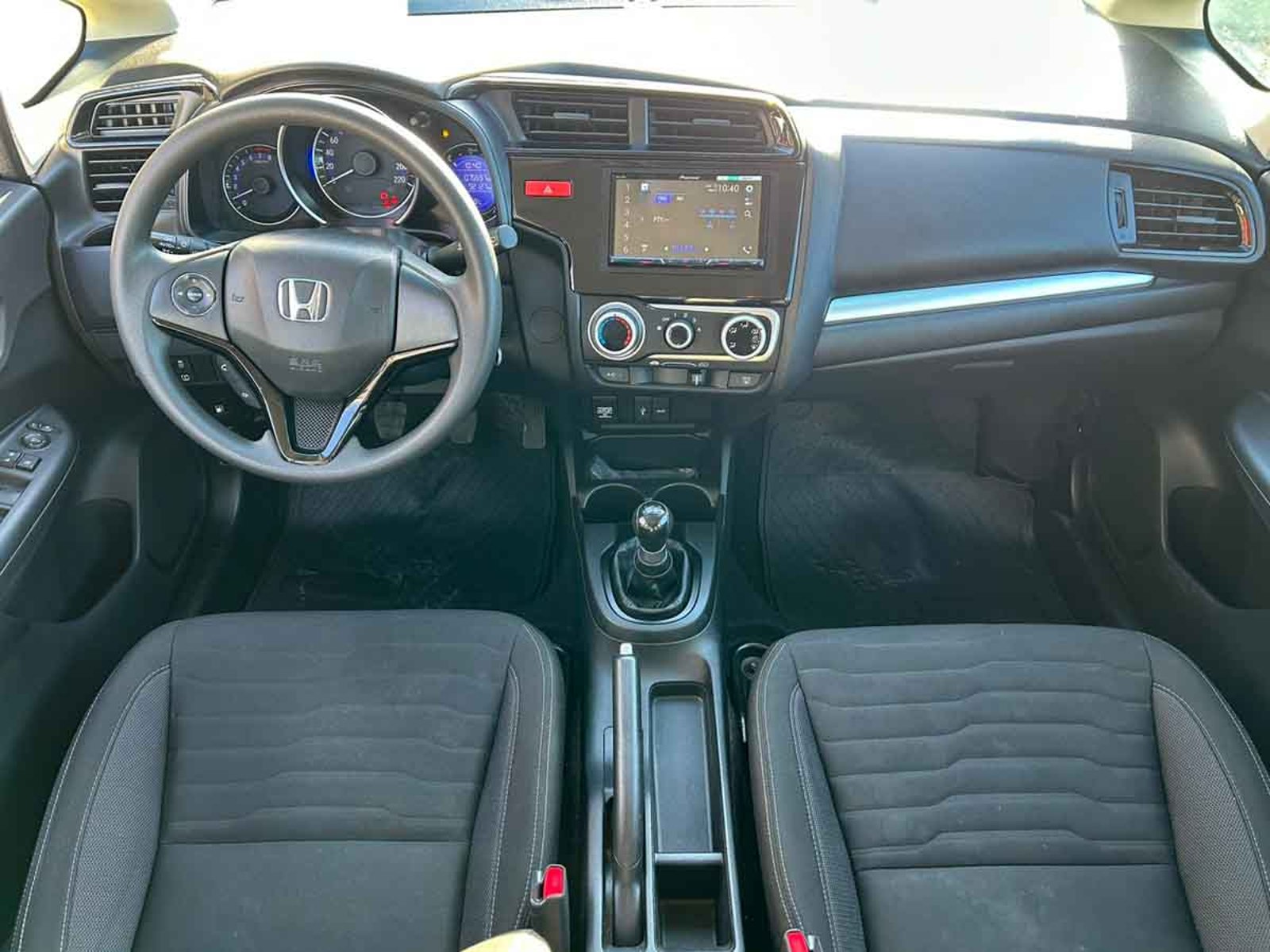 HONDA WR V LX 1.5 2024 - Imagen 12 de 16