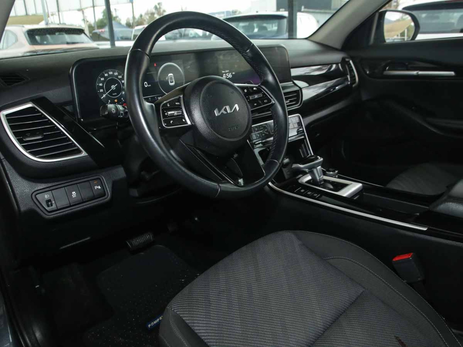 Kia SELTOS EX TURBO GDI 1.4 AUT 2024 - Imagen 6 de 8