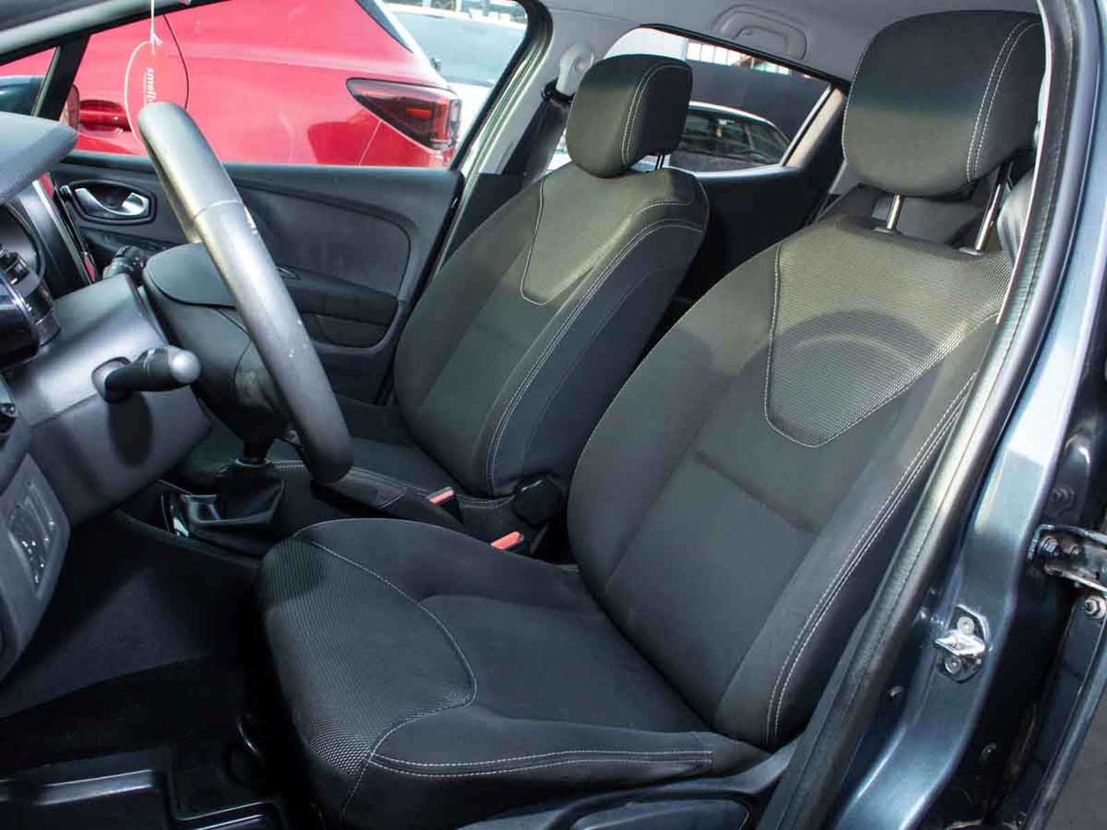 Renault CLIO IV HB 1.2 2020 - Imagen 7 de 8