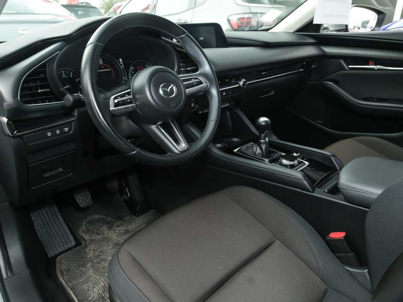 Mazda 3 SEDAN 2.0 2021 - Imagen 6 de 11