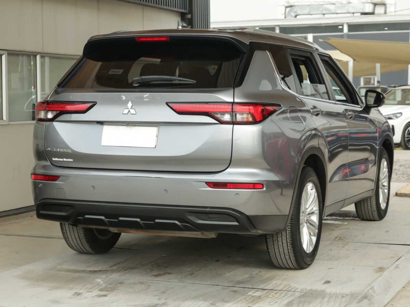 Mitsubishi N OUTLANDER GL 2.4 AUT 2023 - Foto 4 de 8