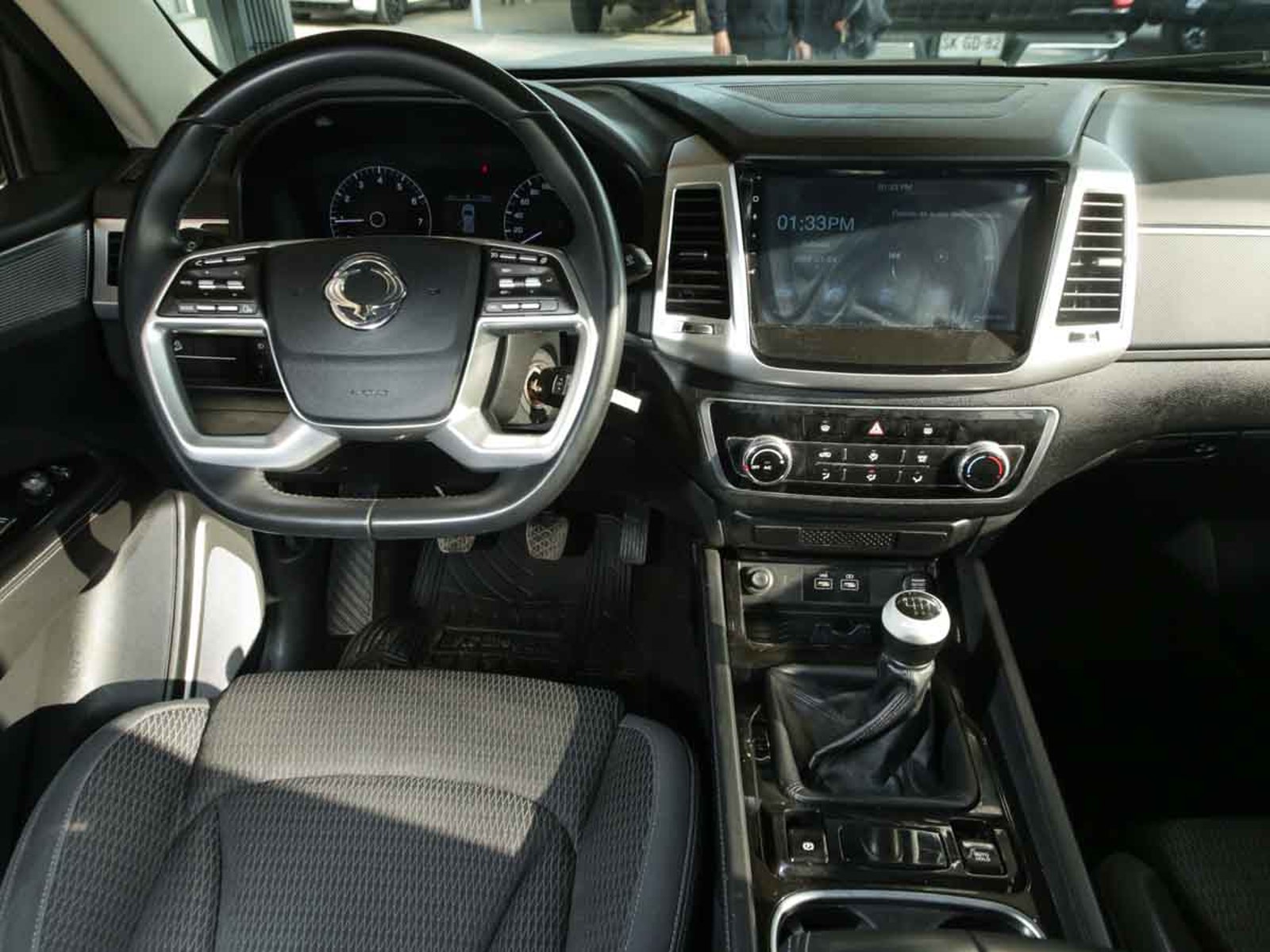 SSANGYONG NEW REXTON LX 2.0 T 6MT 2WD 6AB 2023 - Imagen 13 de 14