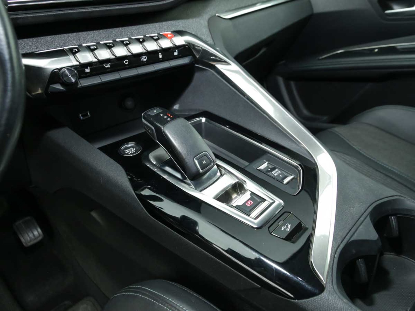 PEUGEOT 3008 ALLURE BLUEHDI 130 EAT8 2022 - Imagen 9 de 13