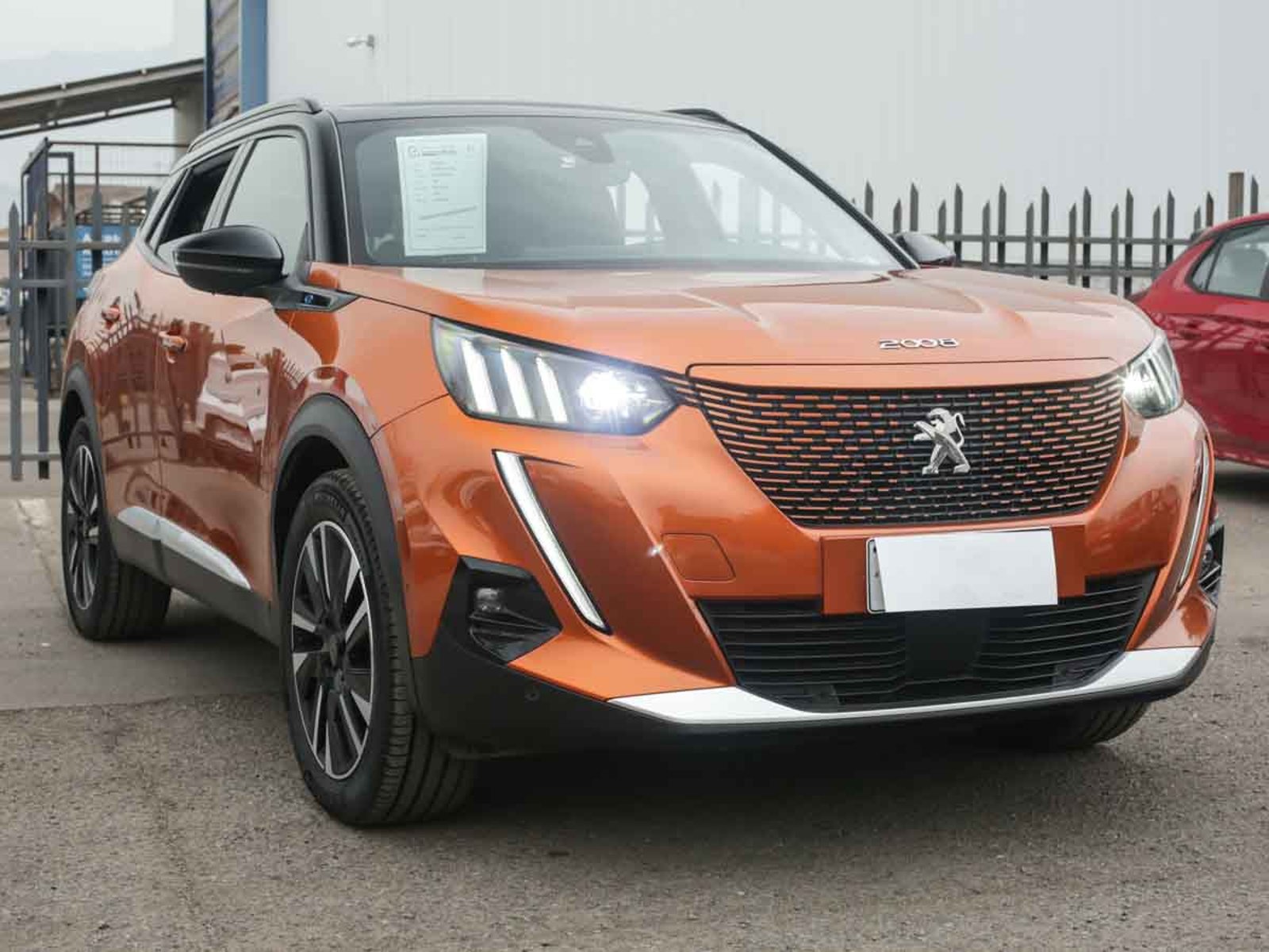 Peugeot E 2008 ELECTRIC AUT 2024 - Foto 2 de 8