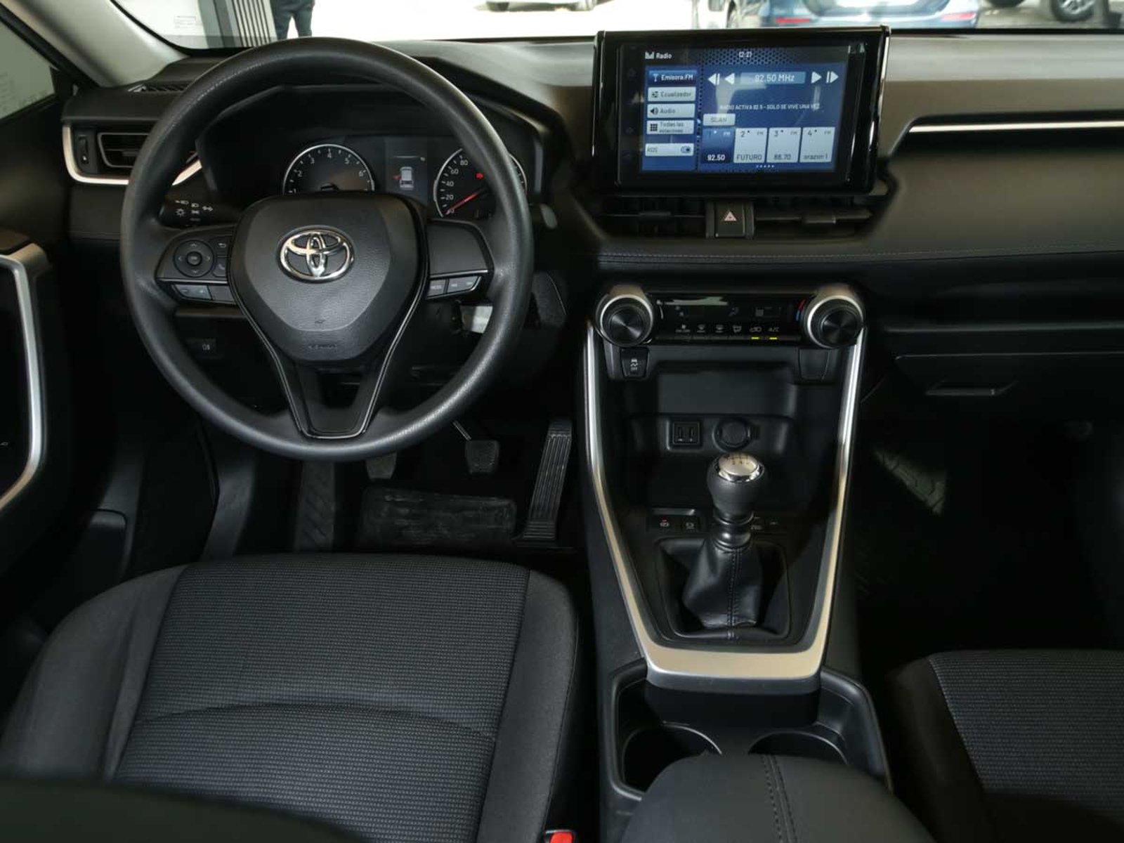 TOYOTA RAV 4 2.0 4X4 MT 2022 - Imagen 12 de 13