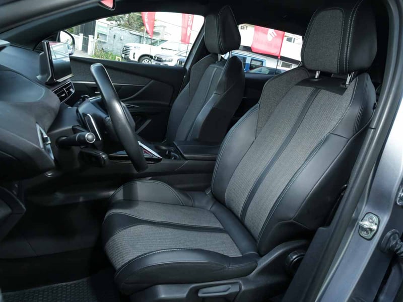 Peugeot 3008 ALLURE PACK BLUEHDI 130 EAT8 2024 - Imagen 7 de 8
