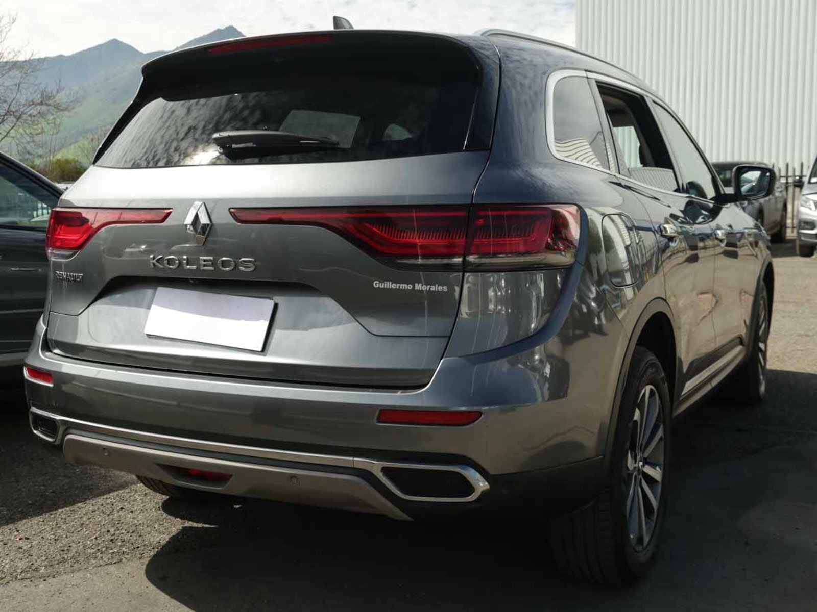 Renault KOLEOS 2.5 AUT 2022 - Foto 4 de 8