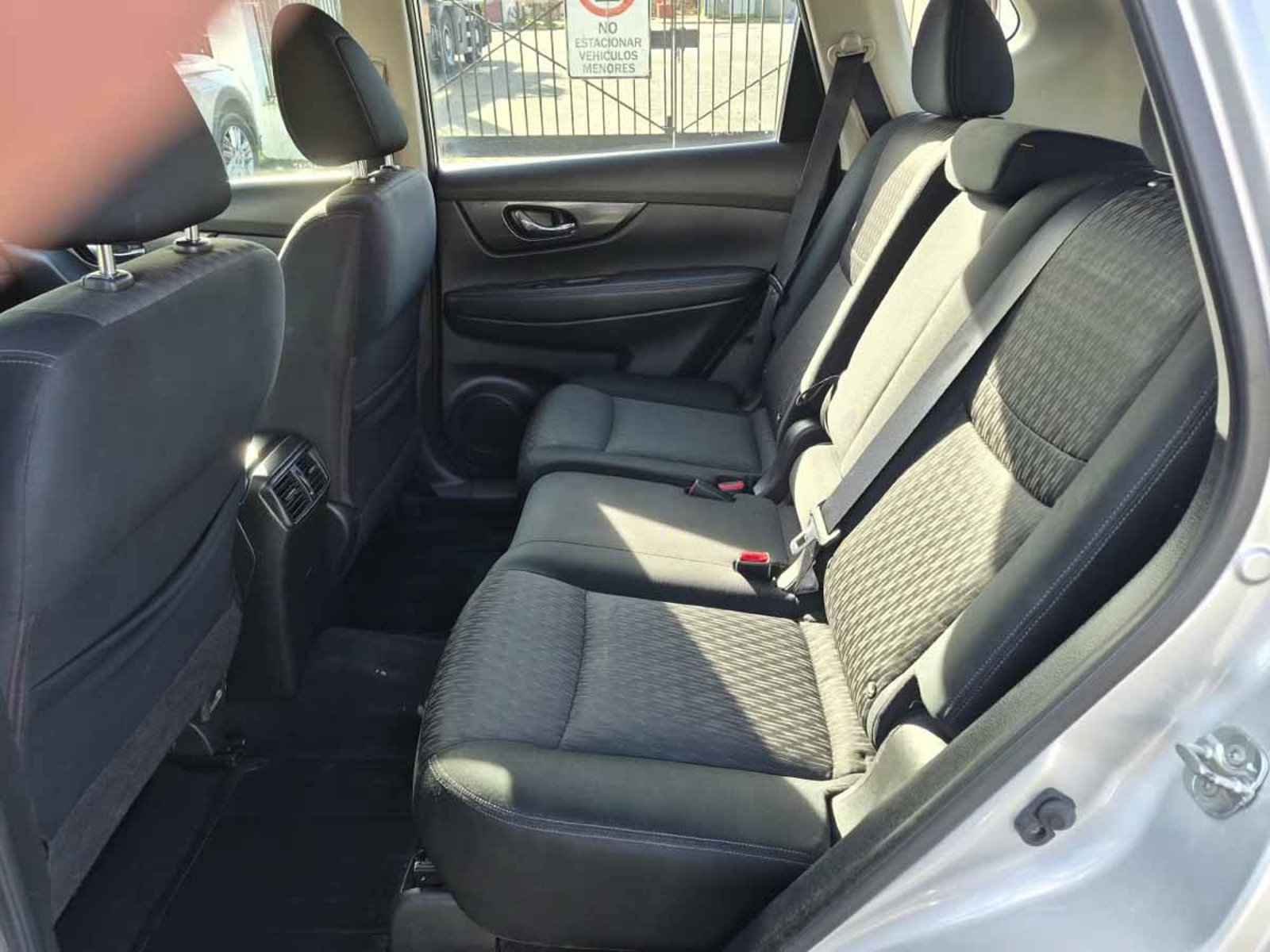 Nissan X-Trail SENSE 2.5 AUT 2021 - Imagen 7 de 8