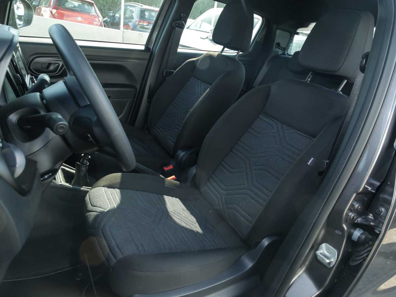 RAM 700 BIGHORN CREW CAB 1.3 MT 2026 - Imagen 7 de 8
