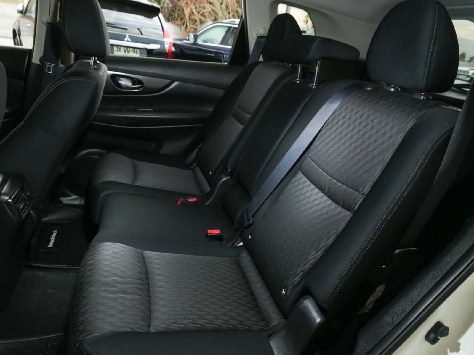 NISSAN X TRAIL 2.5 AUT 2021 - Imagen 11 de 14