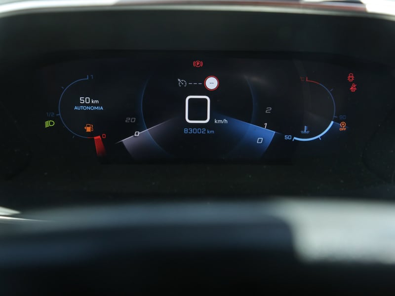 Peugeot 208 PURETECH 100 HB 1.2 2022 - Imagen 7 de 13