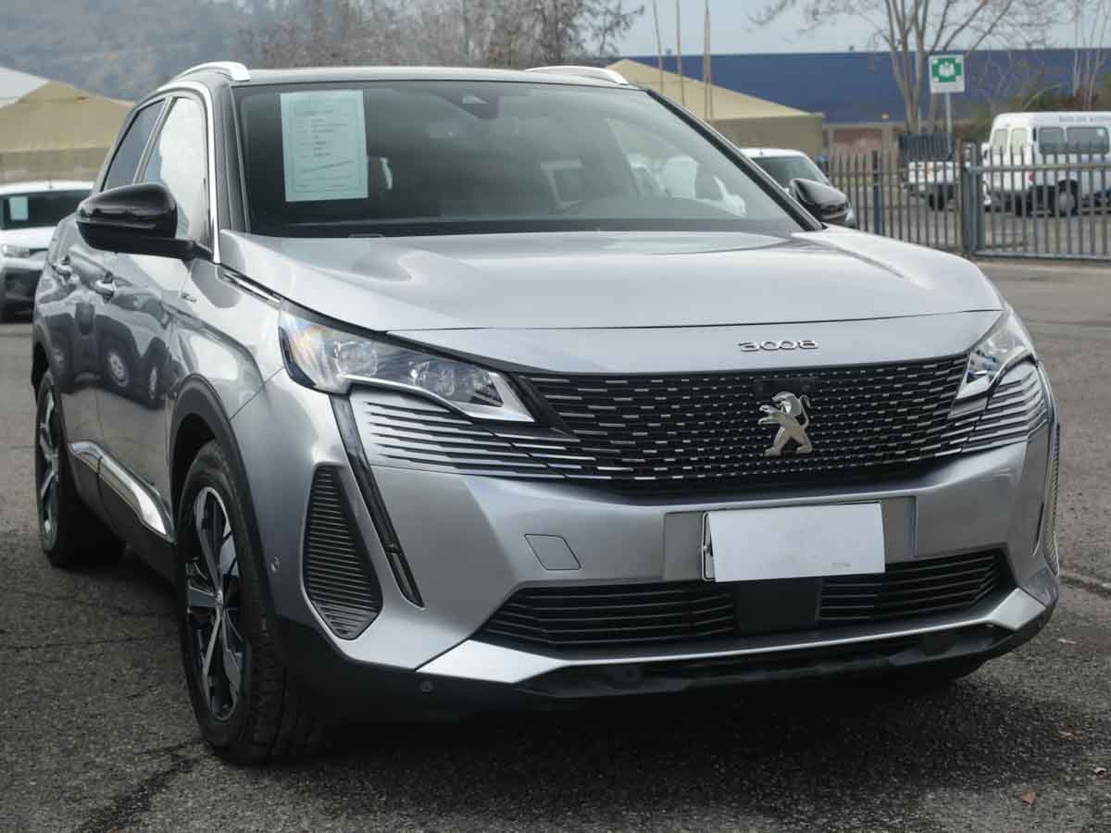 Peugeot 3008 GT HYBRID4 300 EEAT8 2022 - Imagen 16 de 20