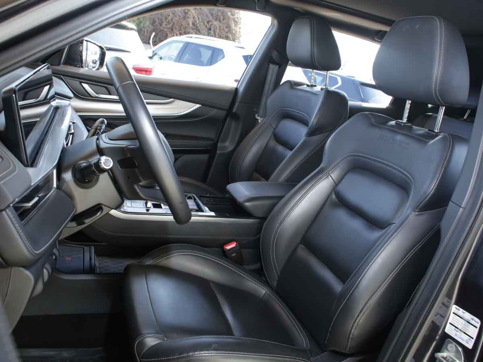 Exeed EXEED LX 1.5T CVT ADVANCED 2024 - Imagen 7 de 8