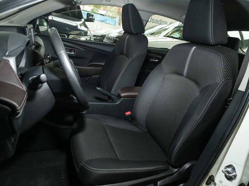 Toyota YARIS 1.5 GLI 2024 - Imagen 7 de 8