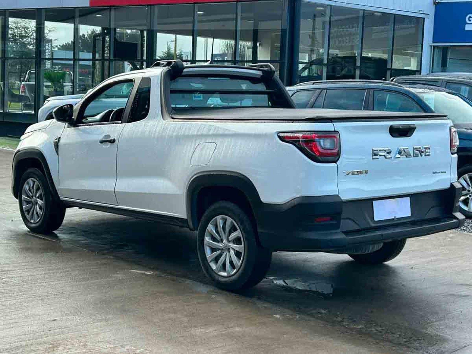 RAM 700 SLT SINGLE CAB 1.3 MT 2025 - Foto 3 de 8