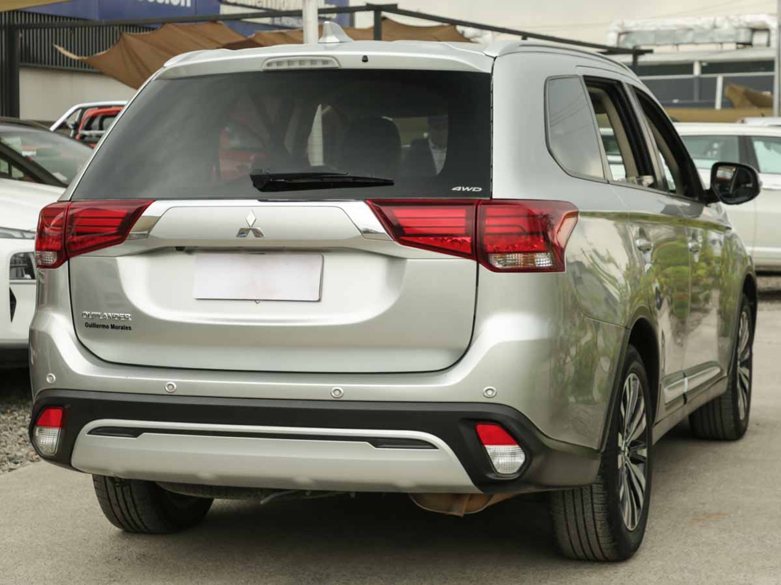 Mitsubishi OUTLANDER 2.4 4X4 GLX AUT. 2022 - Foto 4 de 8