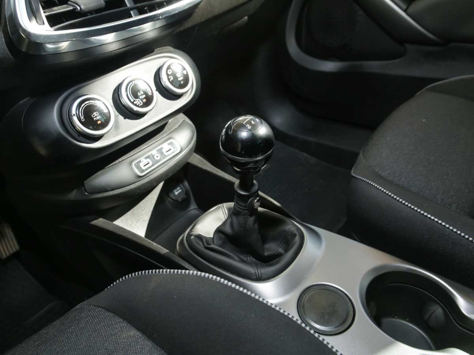 FIAT 500X 1.6L URBAN MT 2020 - Imagen 9 de 13