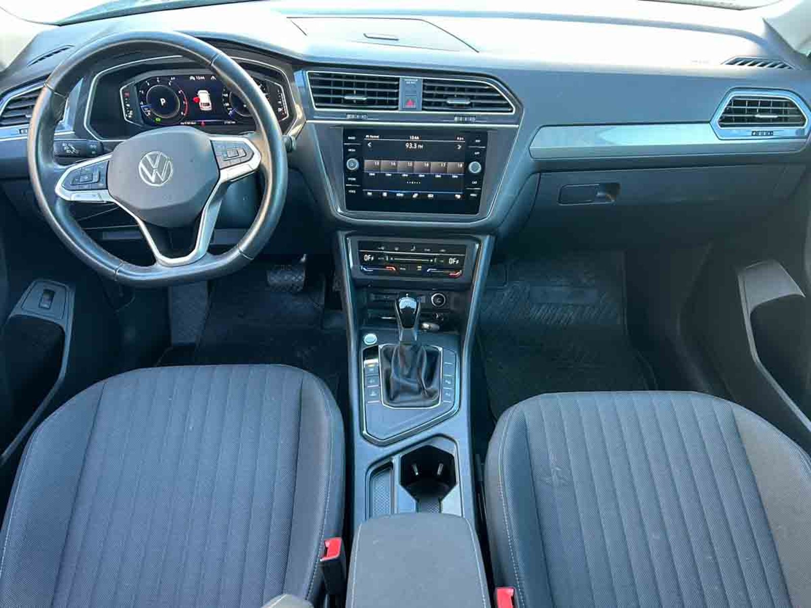VOLKSWAGEN TIGUAN COMFORTLINE AUT 2025 - Imagen 12 de 16