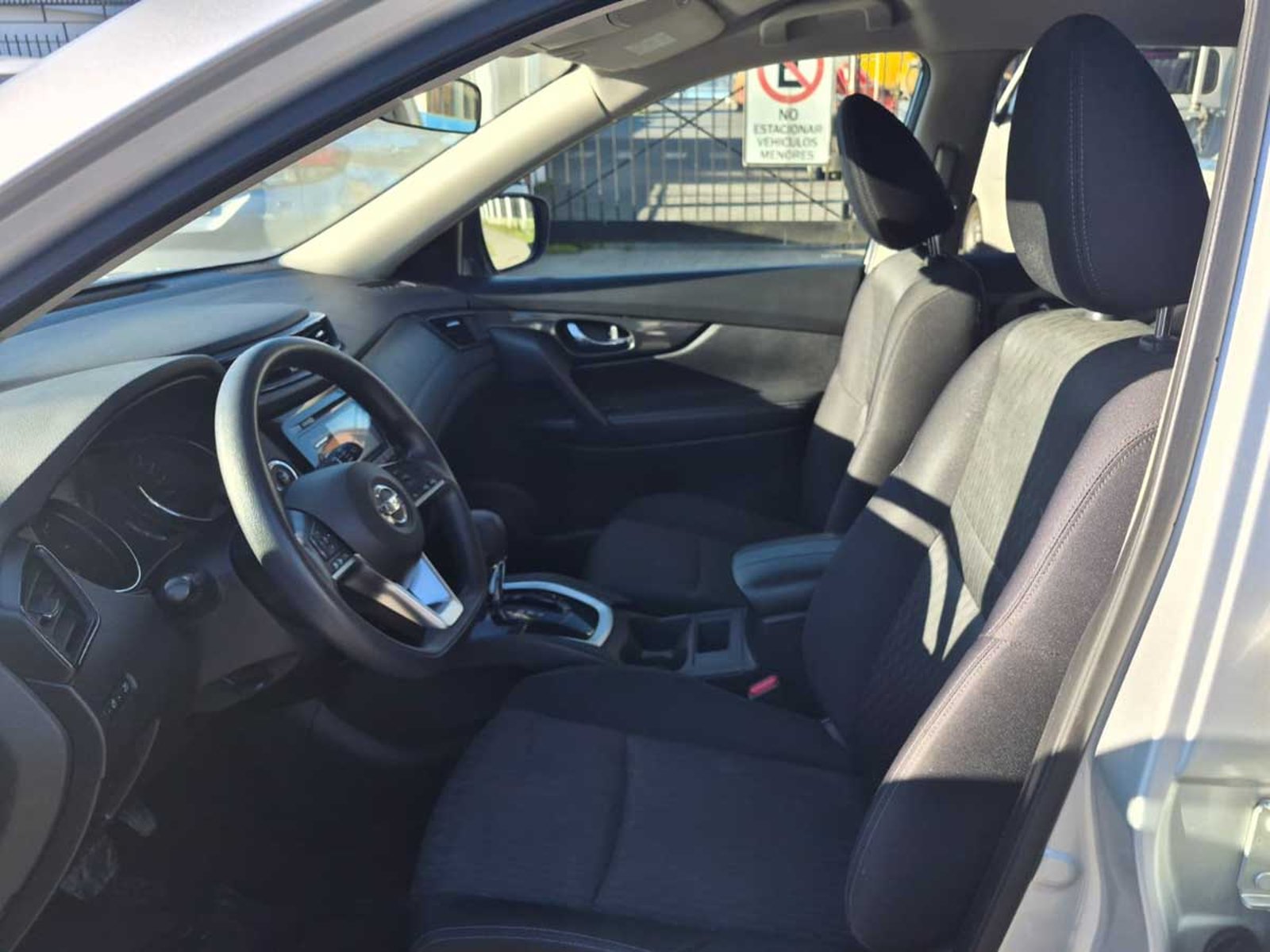 Nissan X TRAIL 2.5 AUT 2019 - Imagen 6 de 8