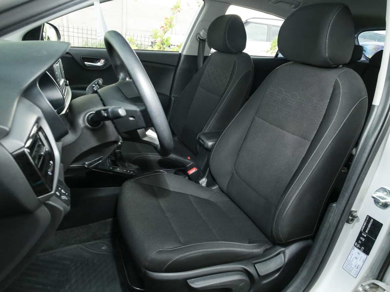 Kia RIO 5 EX 1.4 AUT 2017 - Imagen 7 de 8