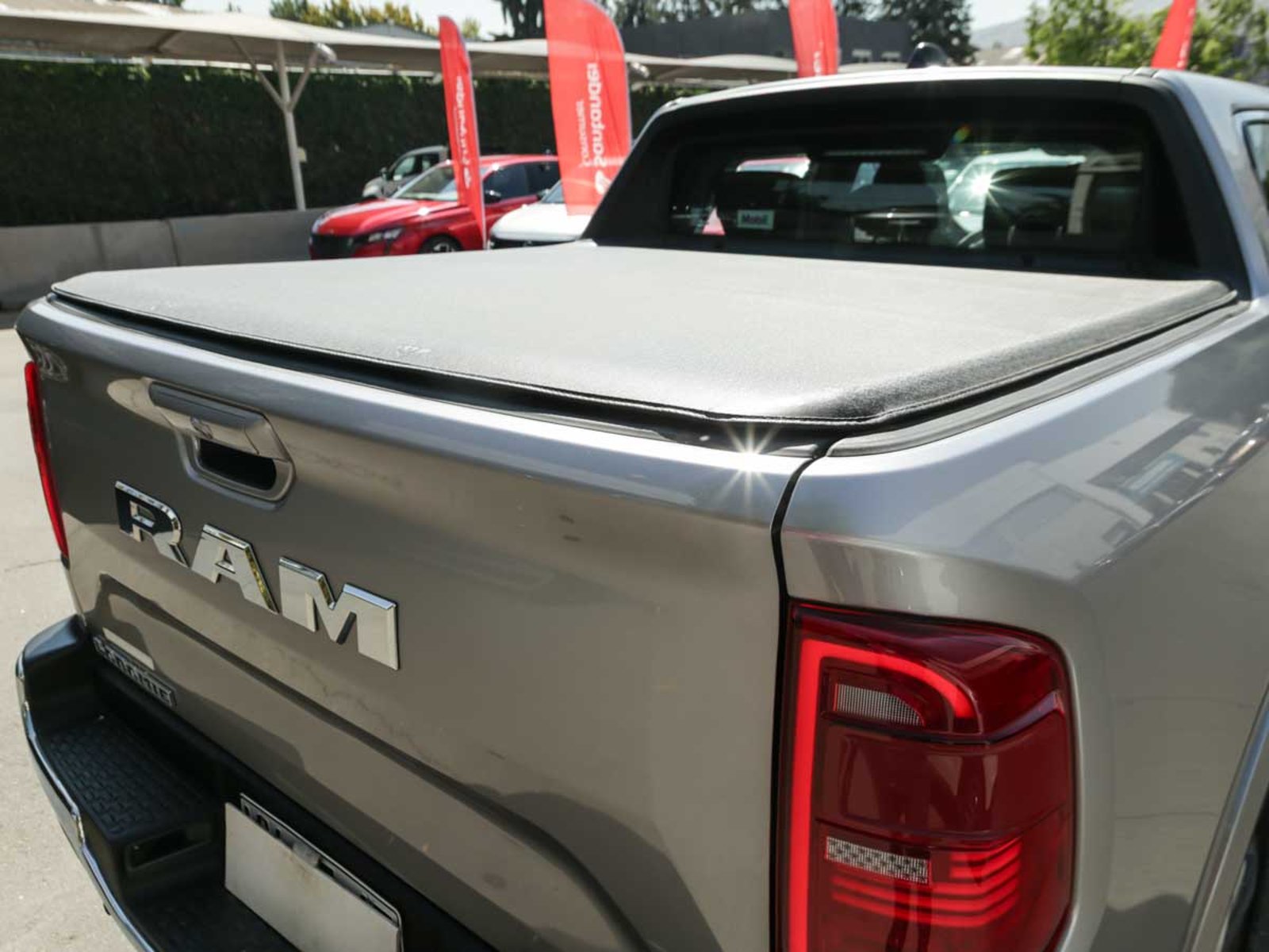 RAM RAMPAGE LARAMIE 2.2 DIESEL 200 HP 4X4 AT 2026 - Imagen 7 de 14