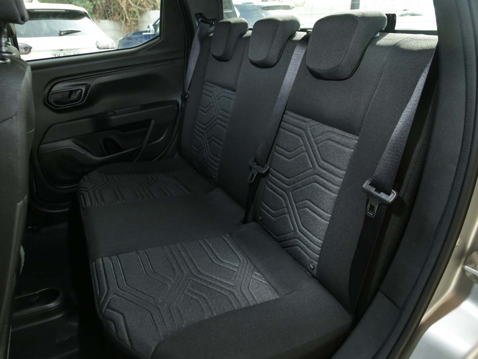 RAM 700 BIGHORN DC 1.3 CVT 6C 2026 - Imagen 12 de 14
