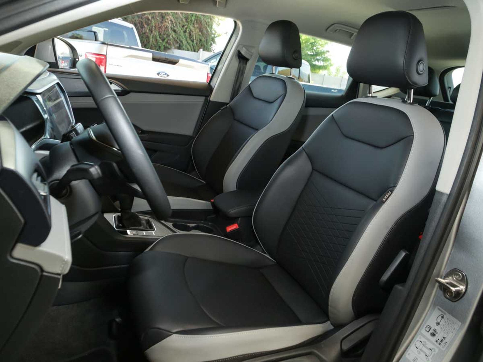 VOLKSWAGEN TAOS TSI 1.4 AT 2026 - Imagen 10 de 13