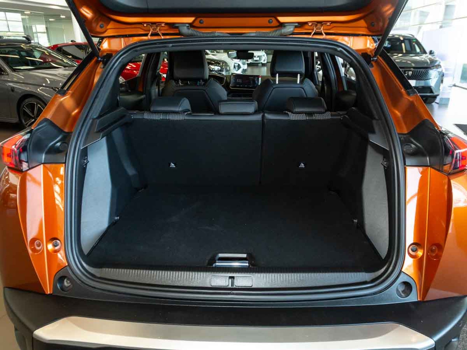 PEUGEOT 2008 GT EV 2025 - Imagen 17 de 20