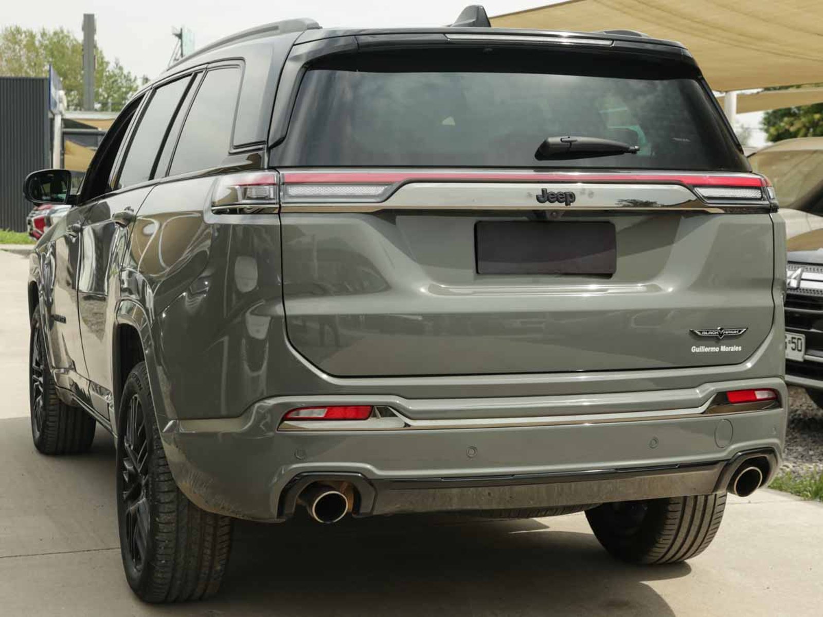 Jeep COMMANDER BLACKHAWK 4X4 2.0 AUT 2026 - Foto 3 de 9