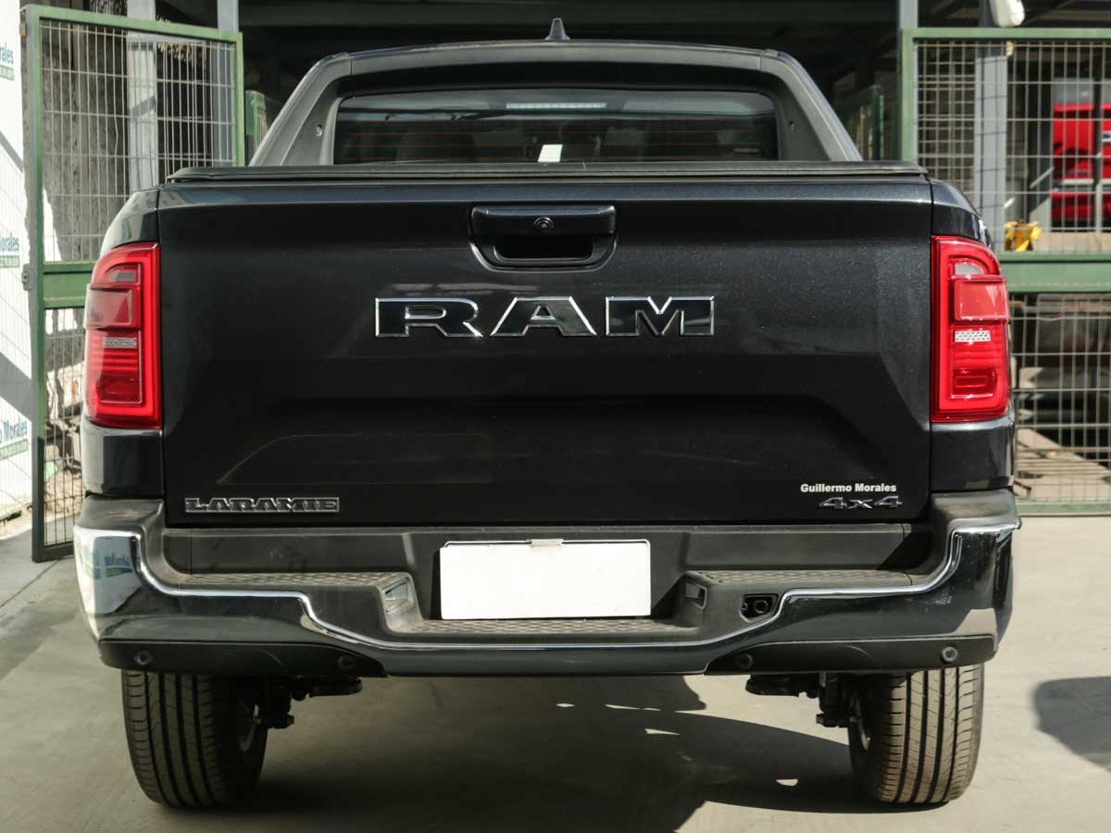 RAM RAMPAGE LARAMIE 2.2 DIESEL 200 HP 4X4 AT 2026 - Imagen 5 de 13