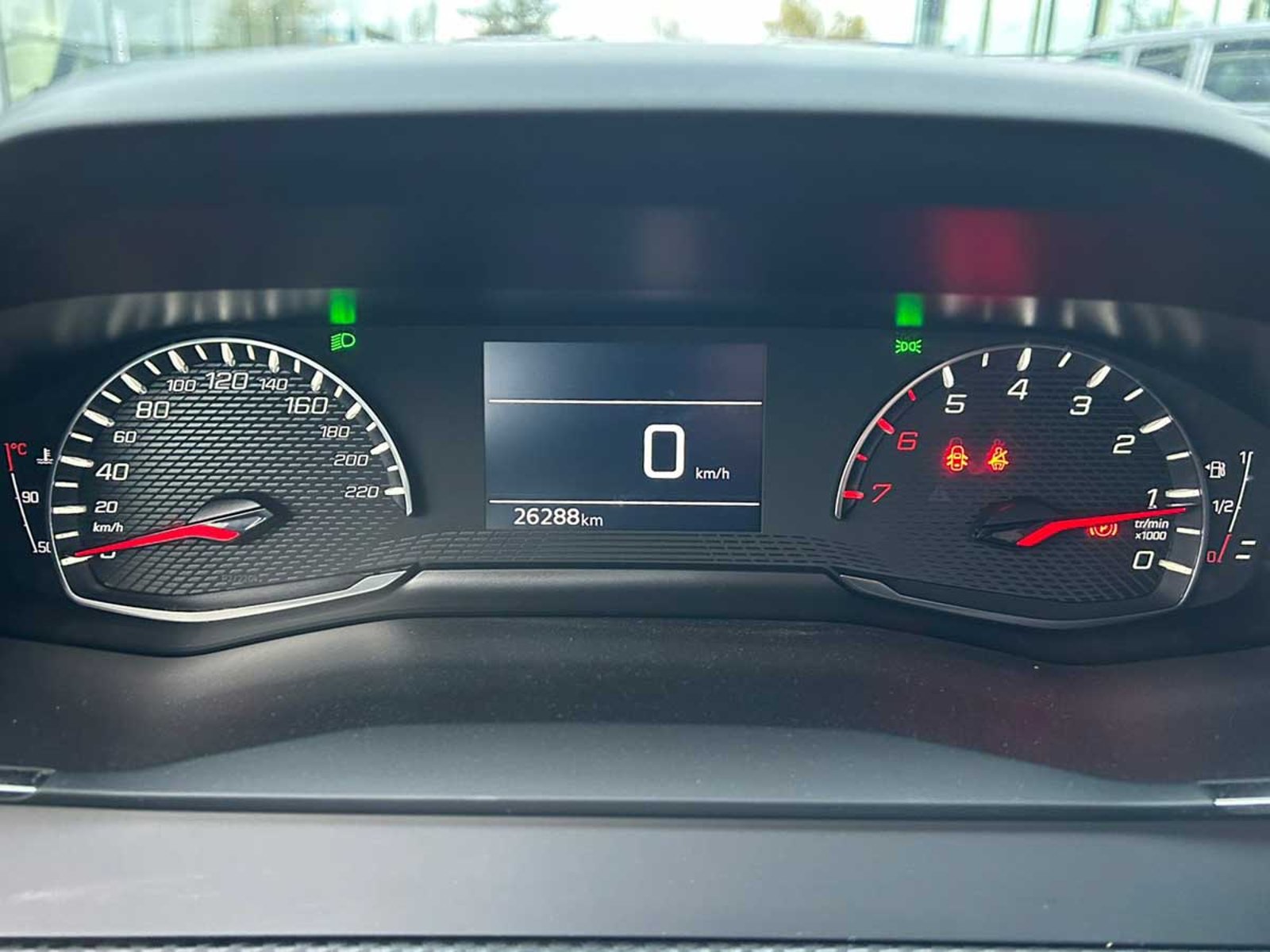 Peugeot 2008 PURETECH 130 4X2 1.2 2024 - Foto 5 de 8