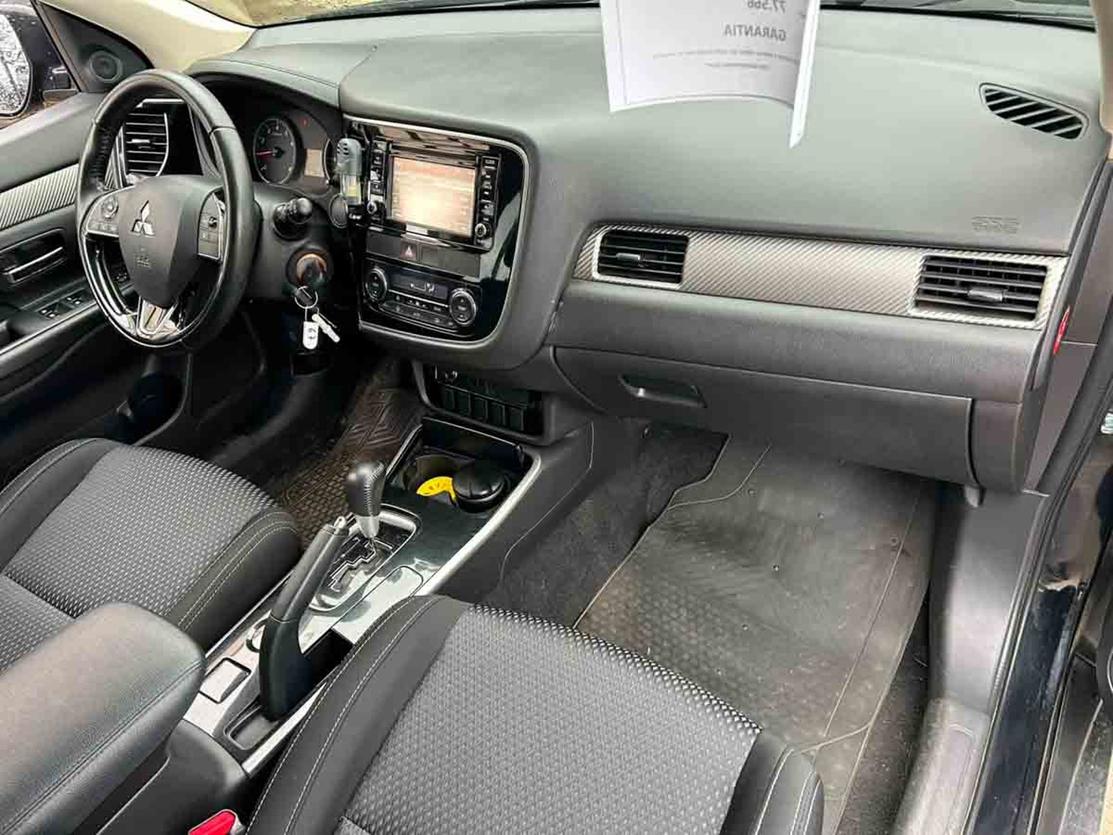 Mitsubishi NEW   OUTLANDER  4X2  2.0  AT 2019 - Imagen 7 de 8