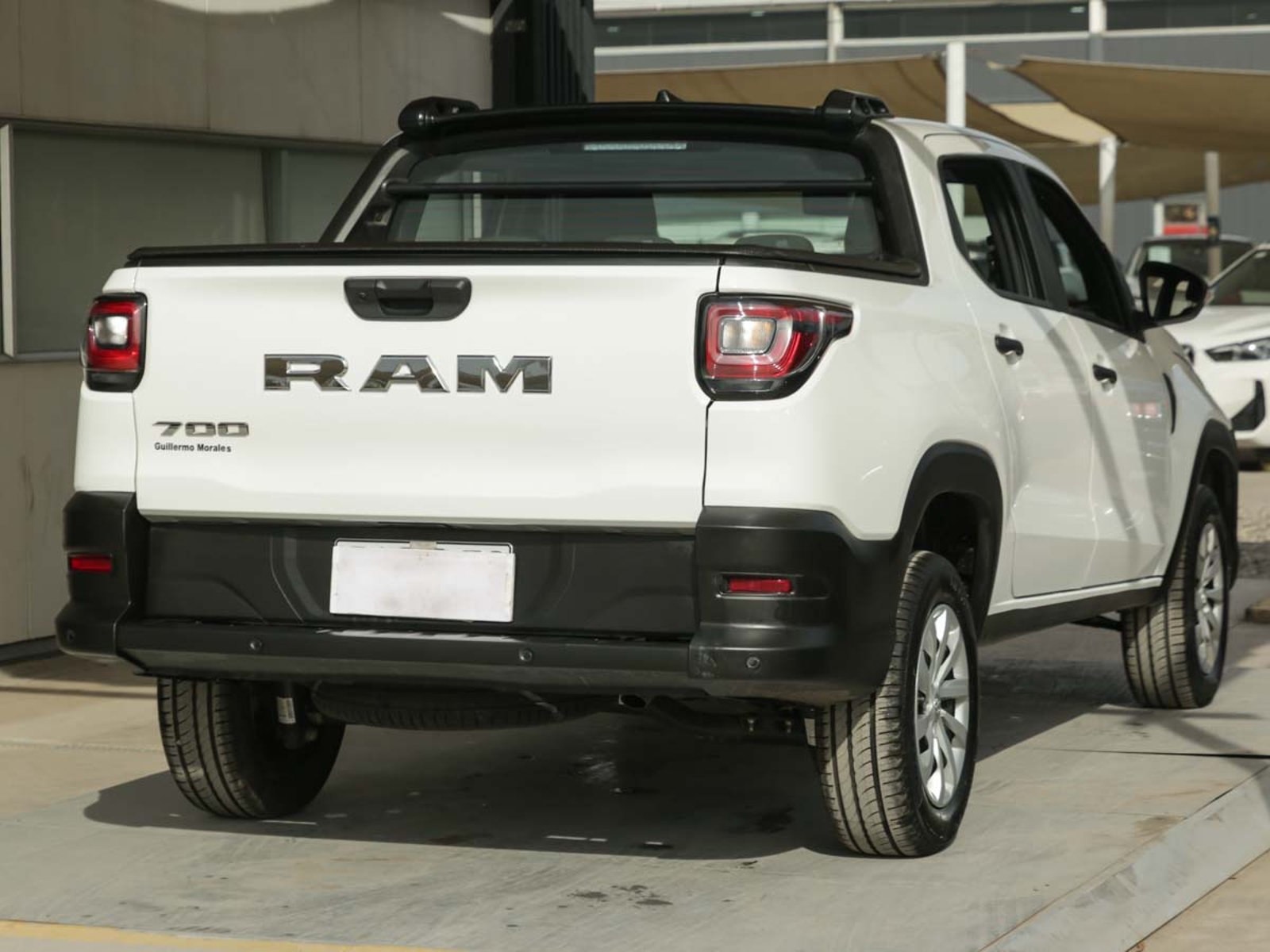 RAM 700 SLT CREW CAB 1.3 MT 2026 - Imagen 6 de 14
