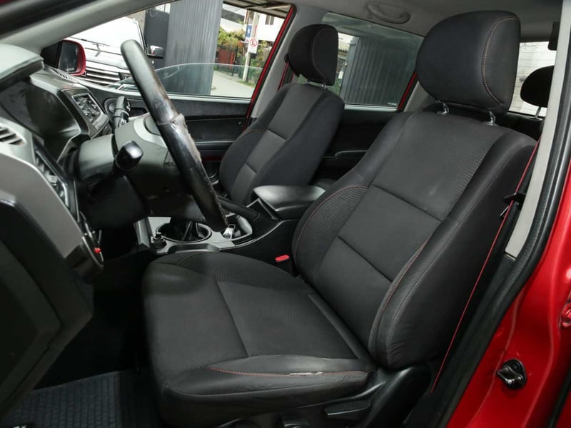 SsangYong NEW ACTYON SPORT 4X2 MT SEMI FULL 2017 - Imagen 7 de 8