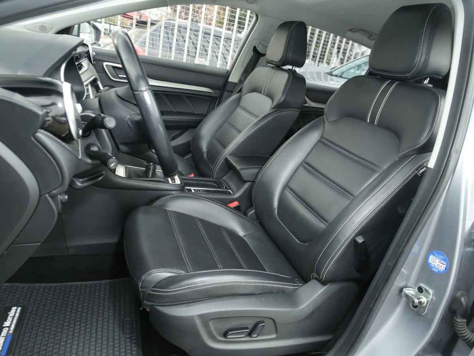 MG MG 6 1.5T  MT 2022 - Imagen 7 de 8