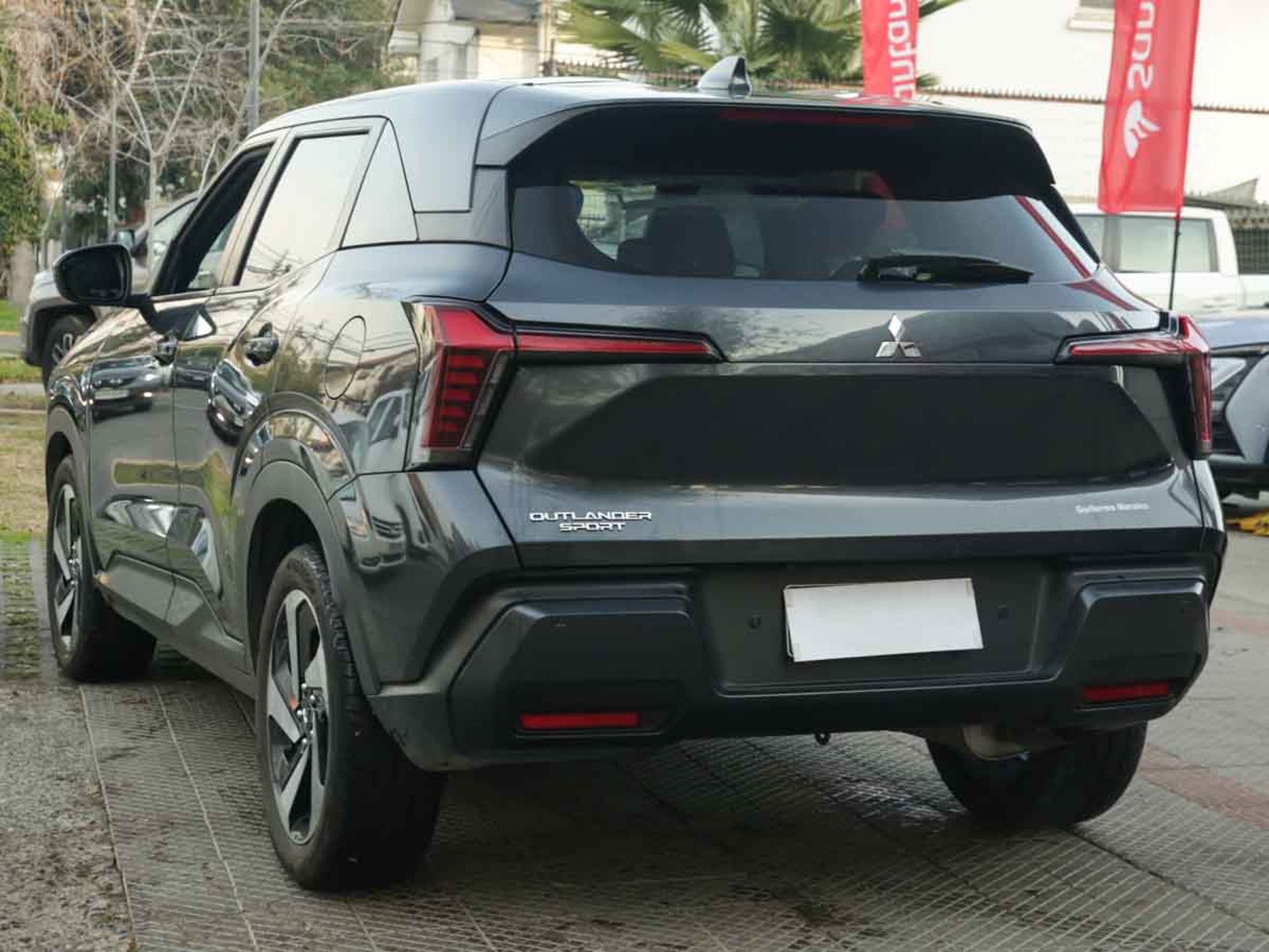 Mitsubishi OUTLANDER SPORT GLX 2025 - Foto 3 de 8