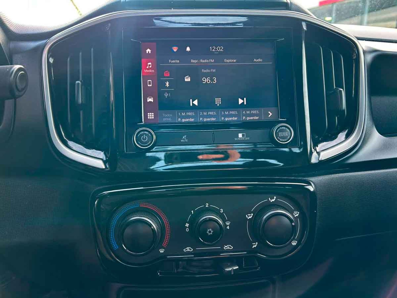 RAM 700 SLT SINGLE CAB 1.3 MT 2025 - Imagen 8 de 8