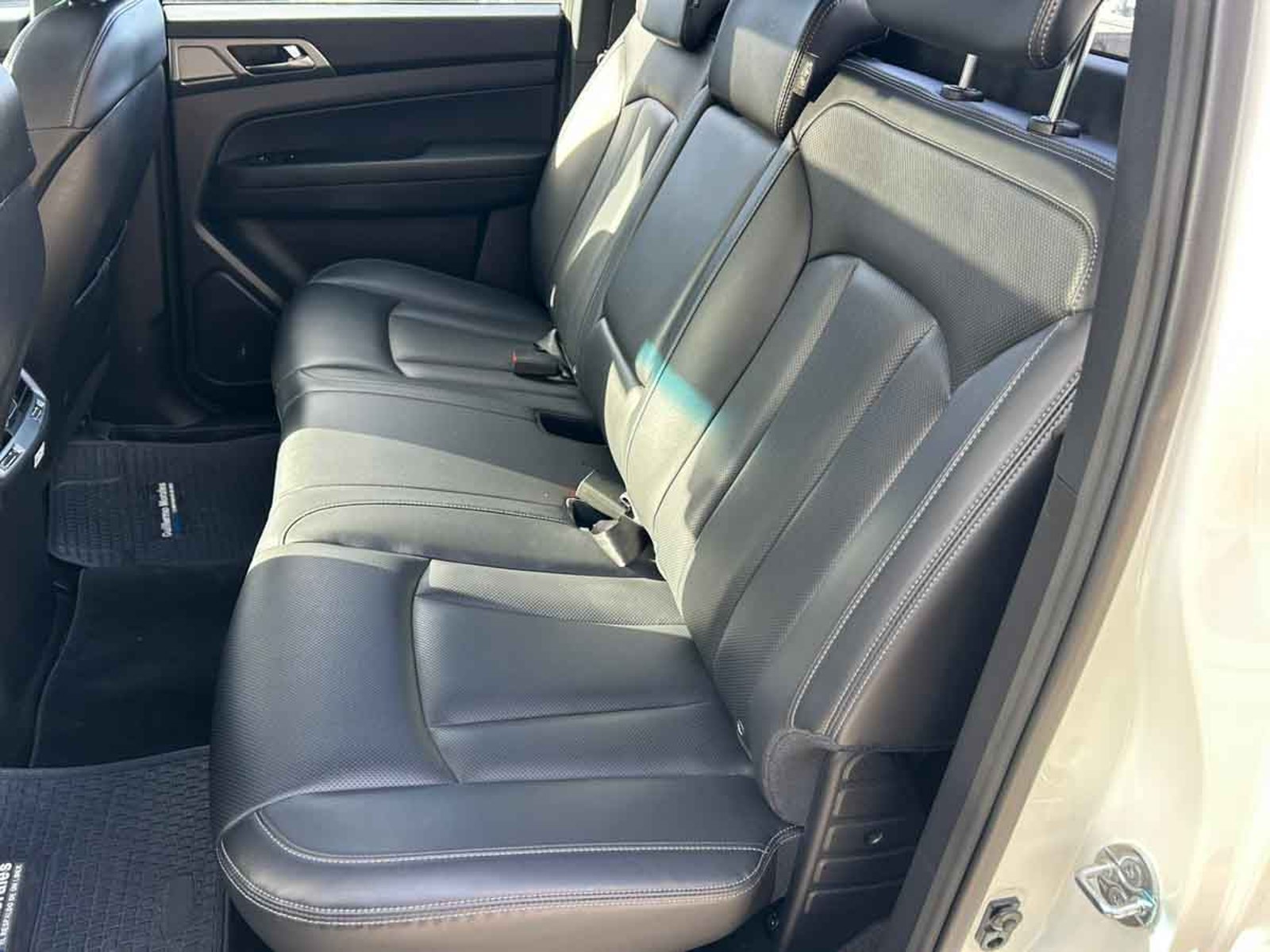 SsangYong MUSSO LIMITED PLUS 2.2 TD 6AT 4WD 6B 2026 - Imagen 11 de 16