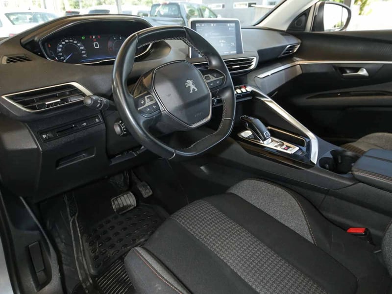 Peugeot 3008 ALLURE BLUEHDI 130 EAT8 2019 - Imagen 8 de 20