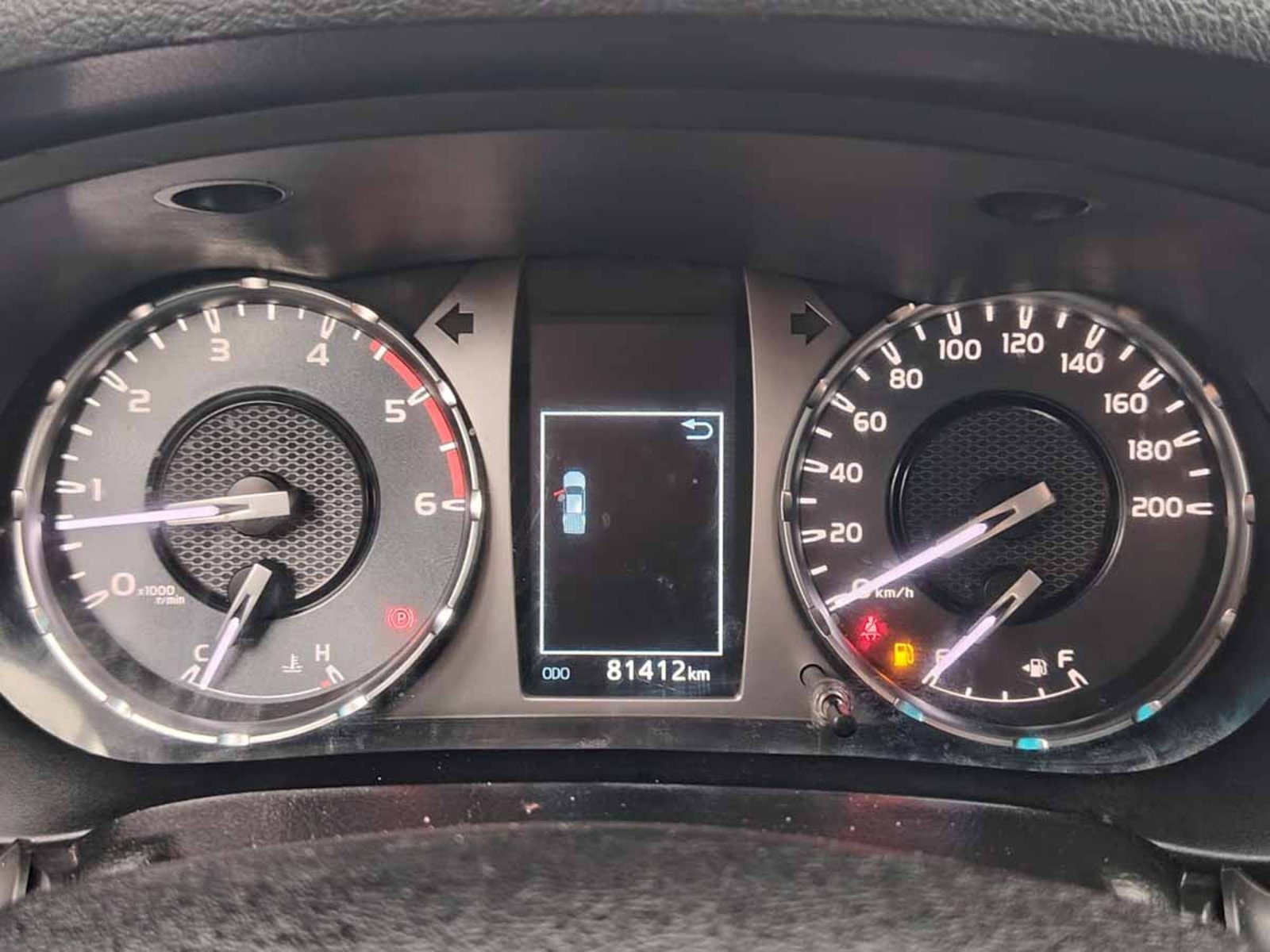 Toyota HILUX DCAB MT 4X4 2.4 2024 - Foto 5 de 8