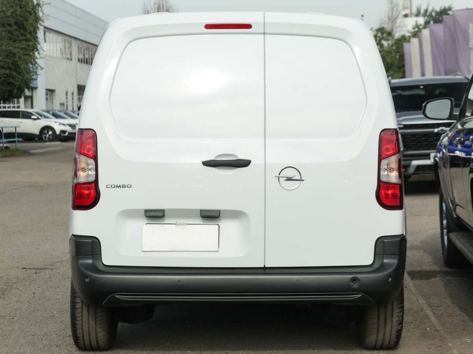 OPEL COMBO LITE DIESEL 100 HP MT 2026 - Foto 5 de 14