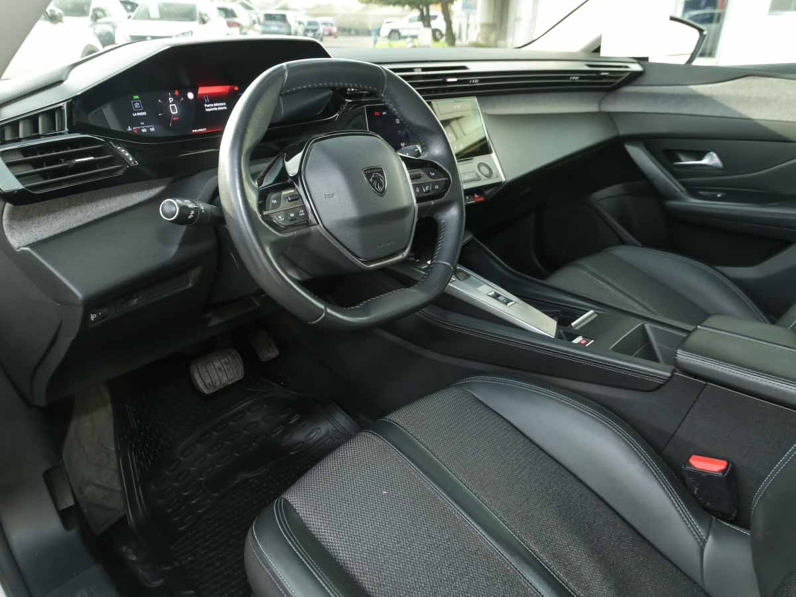 PEUGEOT 308 ALLURE PACK BLUE HDI 130 EAT8 2023 - Imagen 8 de 13