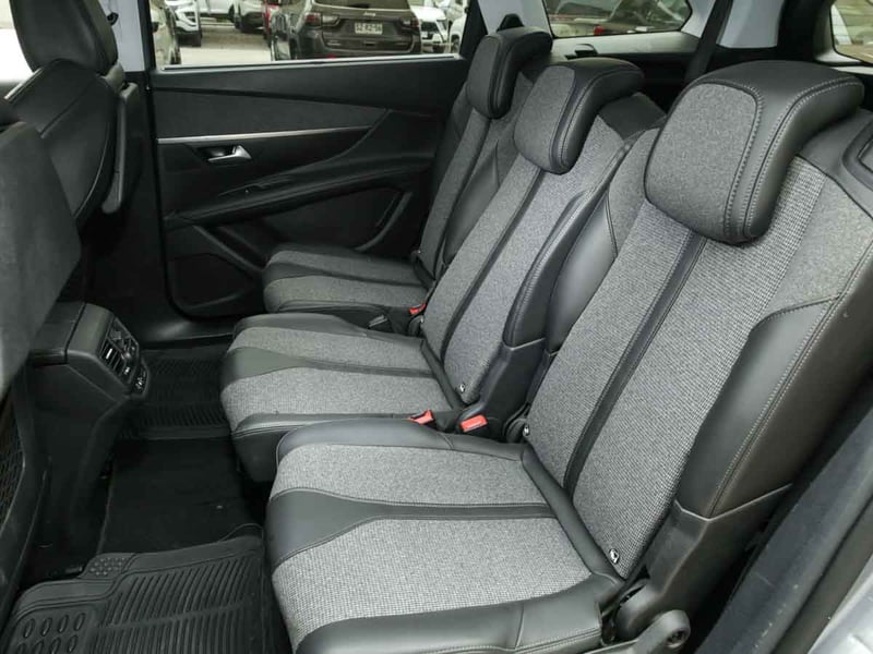 Peugeot 5008 ALLURE 1.6 AUT 2018 - Imagen 7 de 8