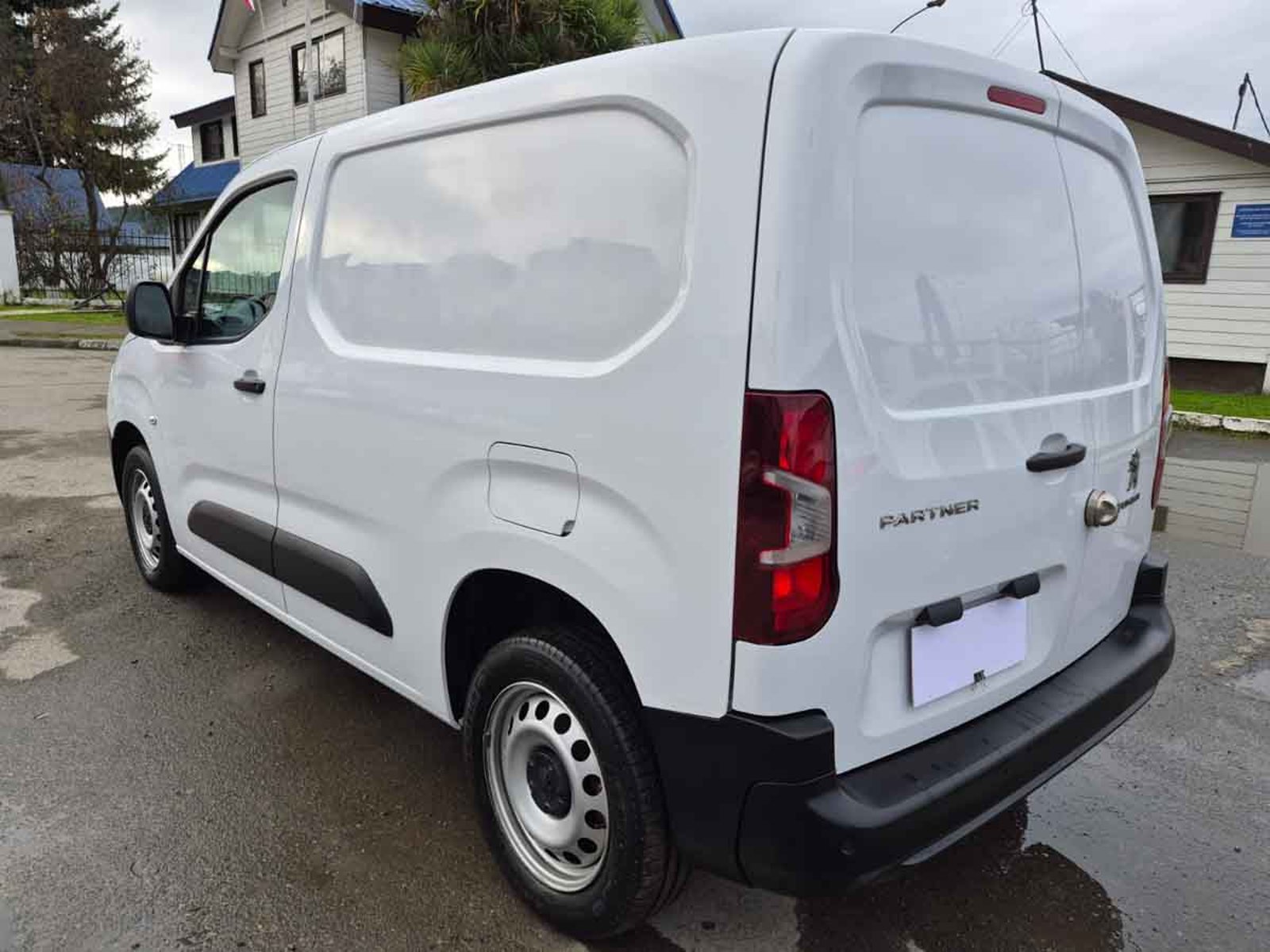 PEUGEOT PARTNER L1 BLUE HDI 100 1.5 2024 - Imagen 4 de 14