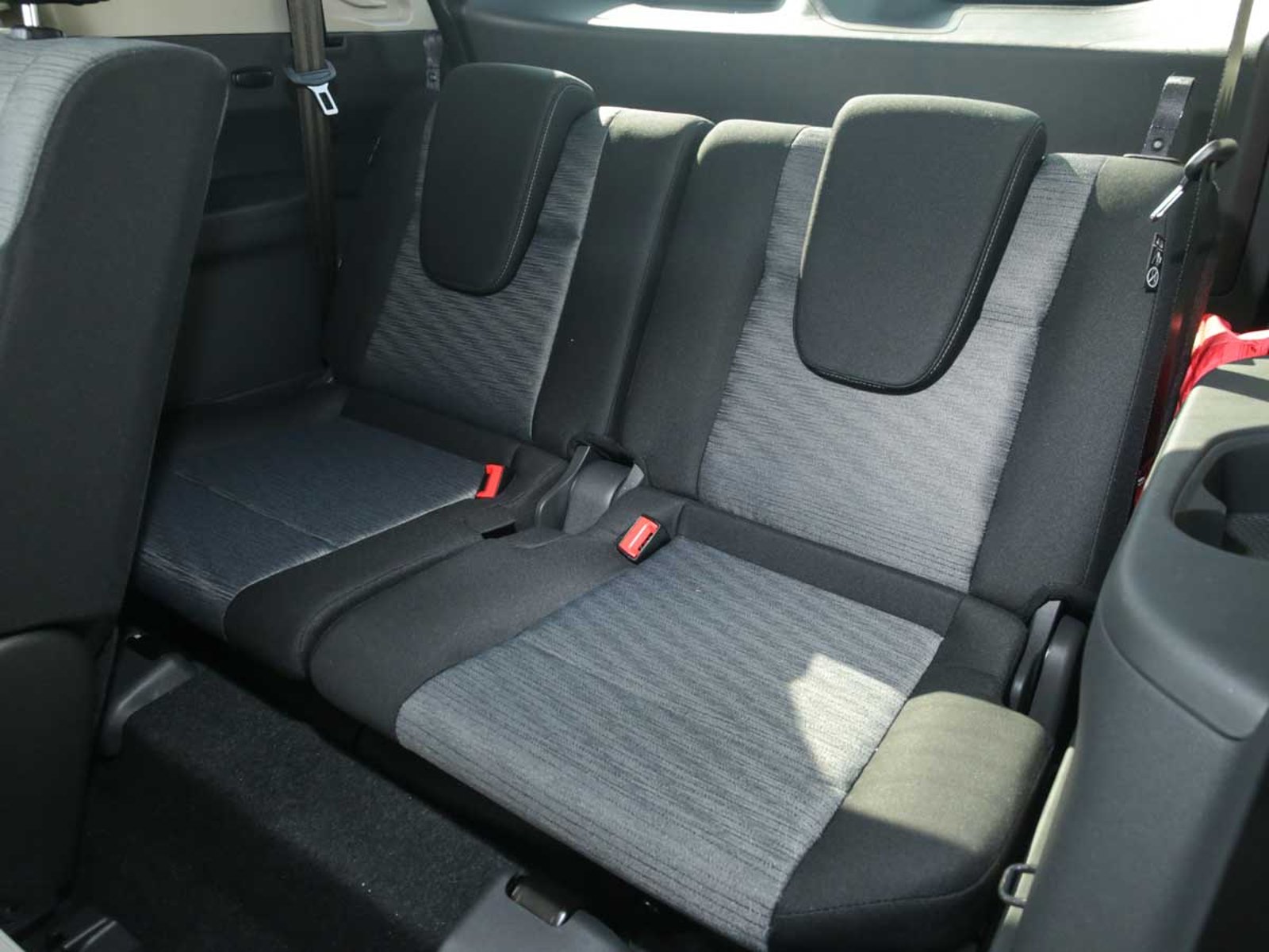 Nissan XTRAIL SENSE CVT 3R 2026 - Imagen 8 de 8