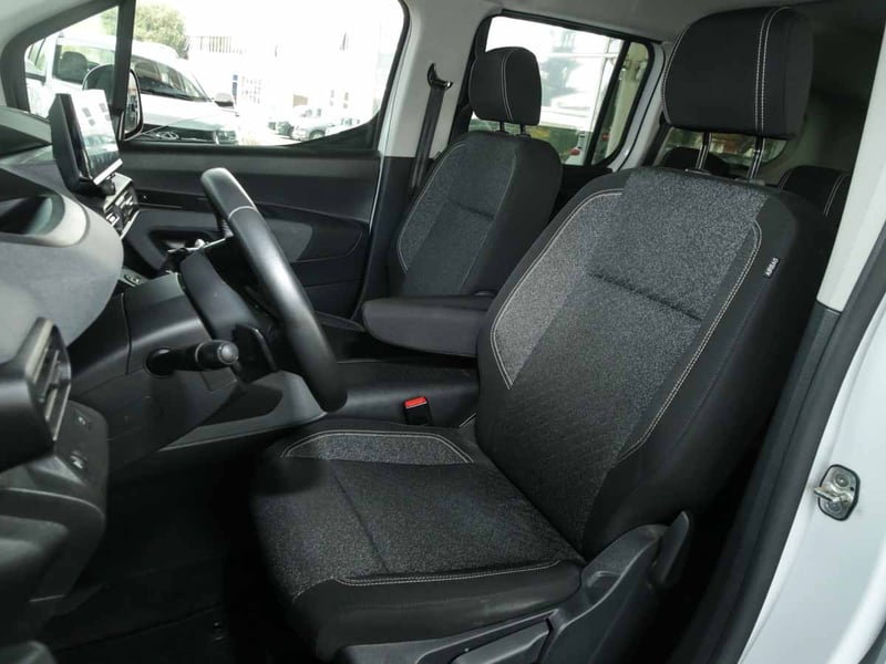 Peugeot RIFTER MCA ALLURE DIESEL 130HP AT 2025 - Imagen 6 de 8