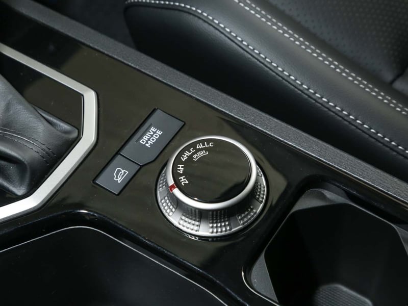Mitsubishi L-200 DAKAR CRS AT 2.5 D/C 4X4 TD 2026 - Imagen 11 de 20