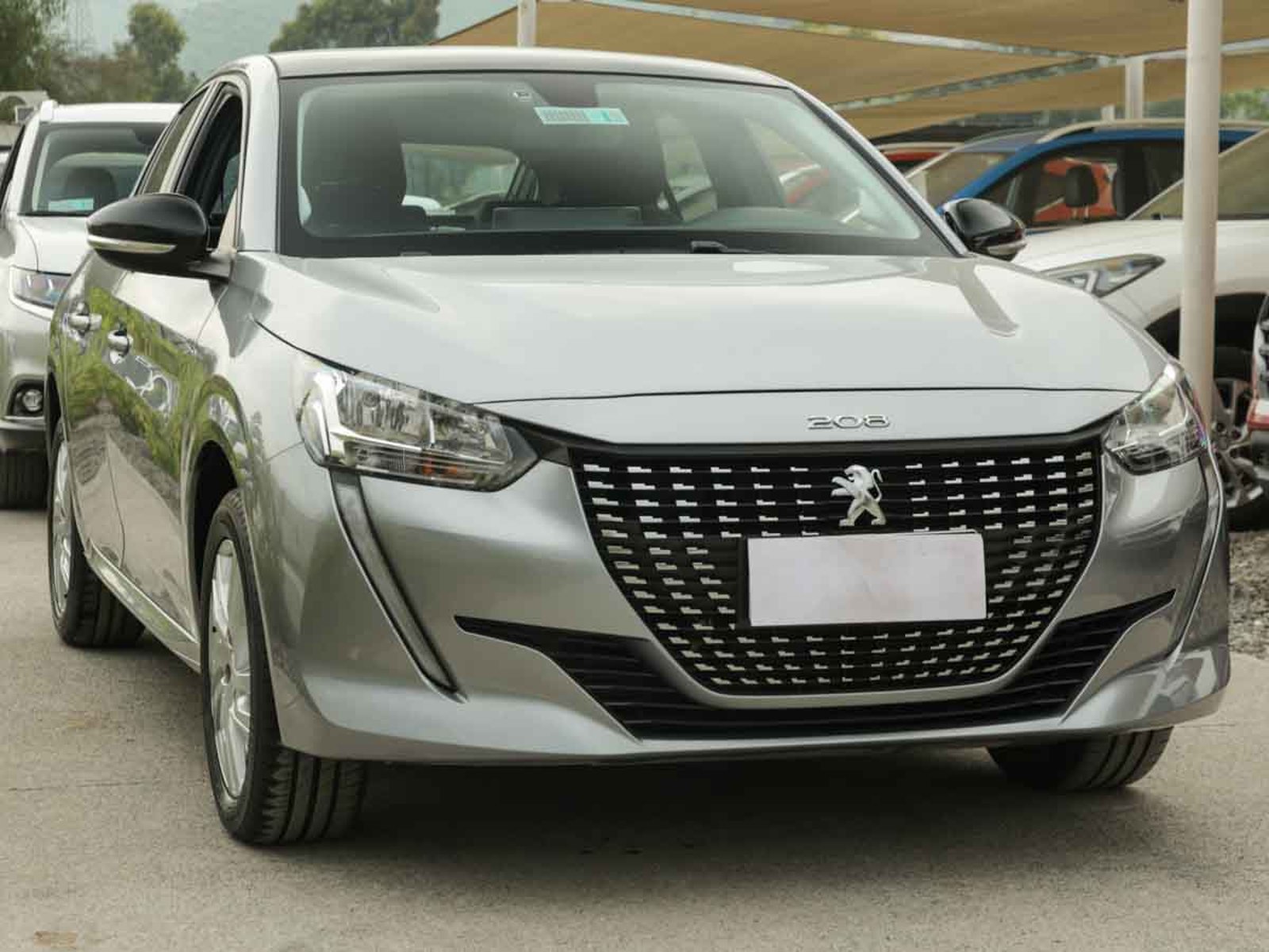 Peugeot 208 1.2 2024 - Foto 2 de 8